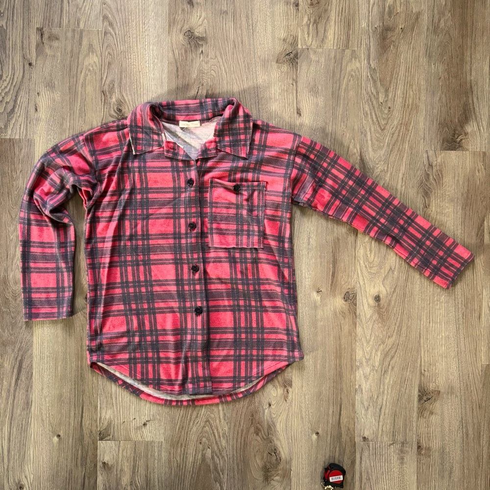 Reb in J 220 Red Gray Black Plaid Long Sleeve Button Up Button Down Collared